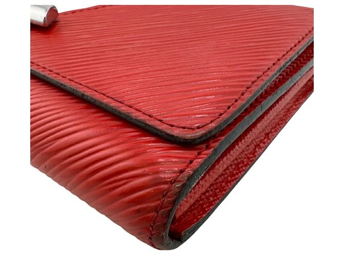 Twist Cartera larga de cuero Epi Louis Vuitton Roja - vista 4