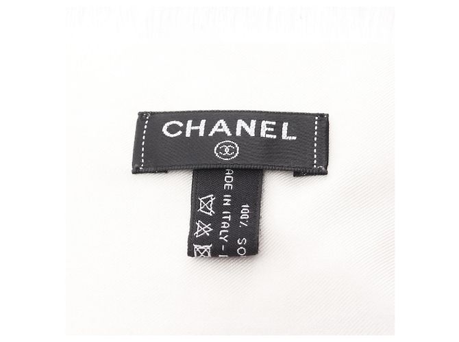 Sciarpa in seta Chanel per donne in rosa multicolore - vista 3