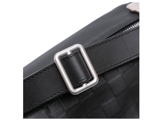 Bumbag Campus Damier Infini Nero Louis Vuitton - vista 10