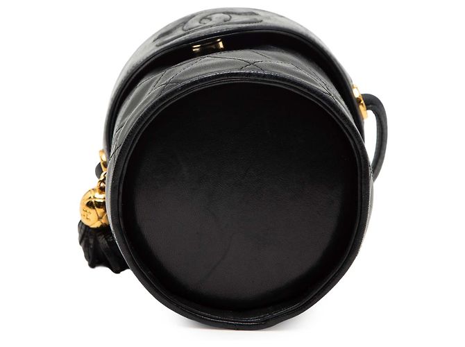 Vanity Custodia per trucco in pelle di agnello trapuntata nera Chanel con frange Nero - vista 3