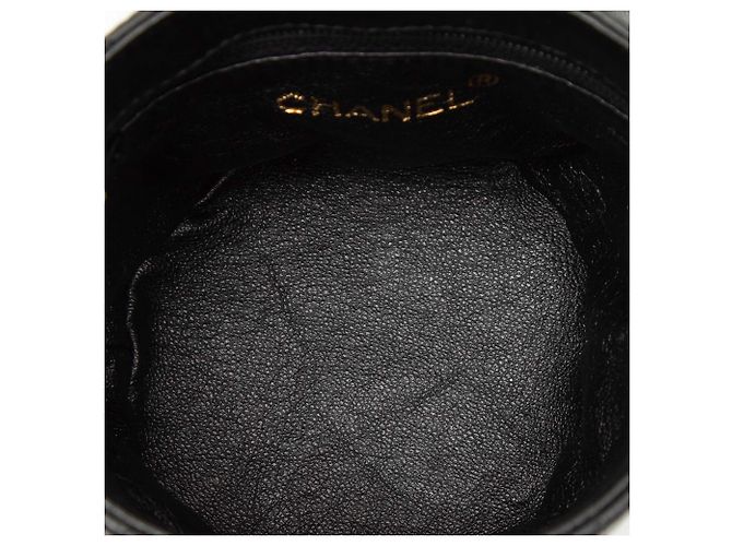 Vanity Custodia per trucco in pelle di agnello trapuntata nera Chanel con frange Nero - vista 4