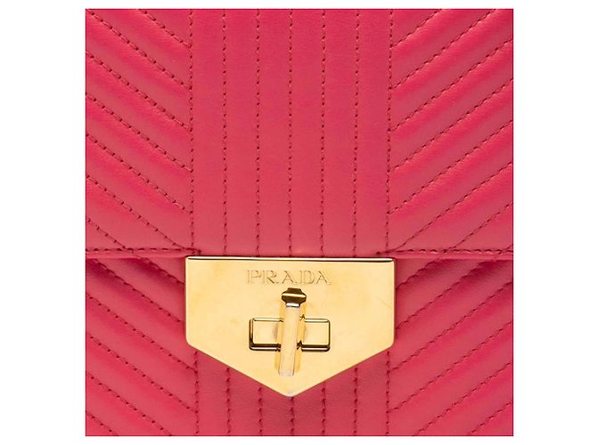 Prada Rosa Morbido Pelle Chevron Impunture Turn Lock Catena Crossbody - vista 6