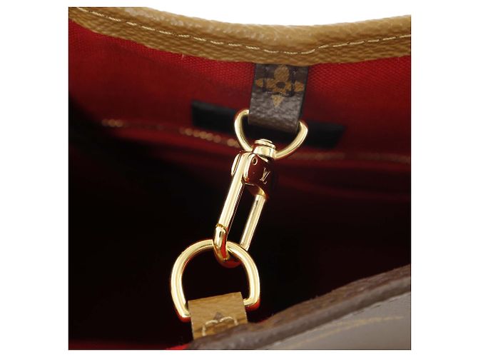 Louis Vuitton Bolsa OnTheGo GM Monograma Reverso Gigante Marrom - vista 10