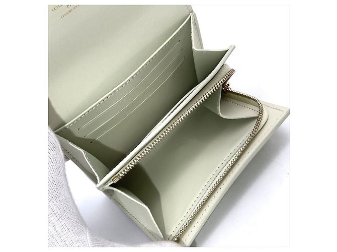 Billetera Compacta Bi-fold Mahina Iris de Louis Vuitton - vista 5