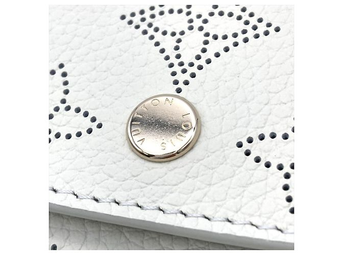 Billetera Compacta Bi-fold Mahina Iris de Louis Vuitton - vista 8