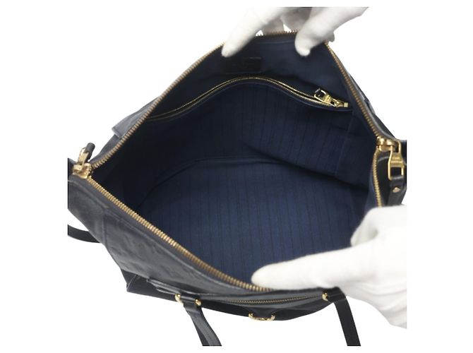 Borsa tote Lumineuse PM Monogram Empreinte Louis Vuitton Nero - vista 12
