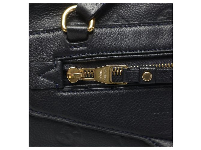 Borsa tote Lumineuse PM Monogram Empreinte Louis Vuitton Nero - vista 16