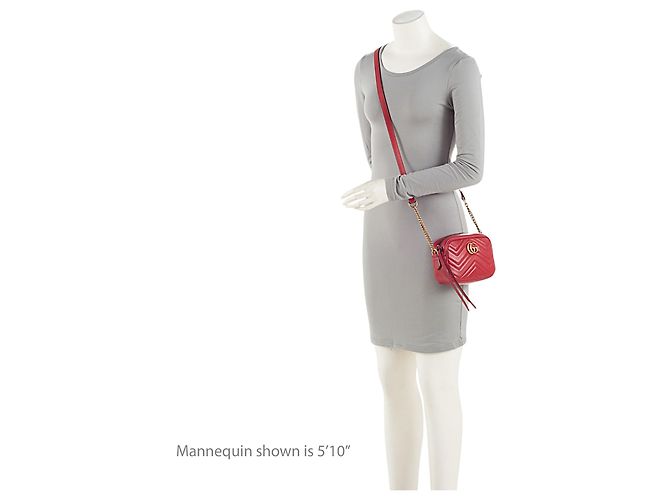 Borsa a tracolla mini GG Marmont in pelle Matelassé Gucci Rosso - vista 5