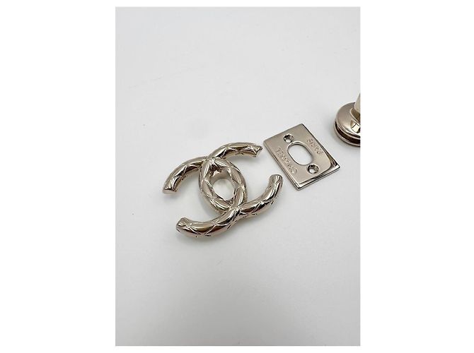 CHANEL chiusura originale CC turnlock D'oro - vista 5