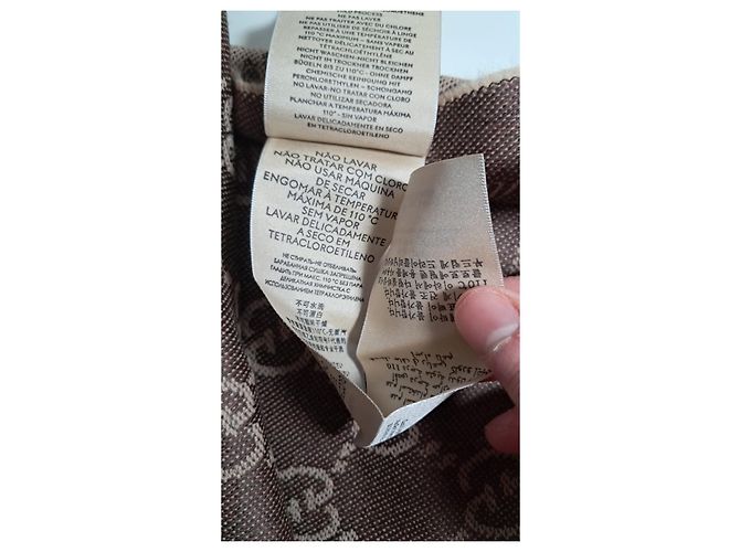 Sciarpa reversibile Gucci GG in lana marrone e beige Marrone scuro - vista 10