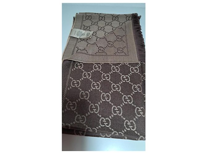 Sciarpa reversibile Gucci GG in lana marrone e beige Marrone scuro - vista 3
