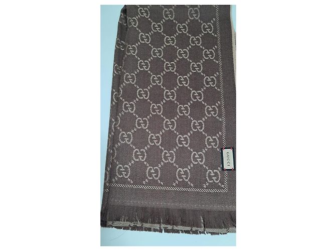 Sciarpa reversibile Gucci GG in lana marrone e beige Marrone scuro - vista 4