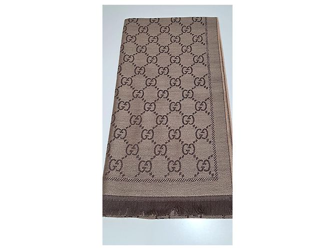 Sciarpa reversibile Gucci GG in lana marrone e beige Marrone scuro - vista 6