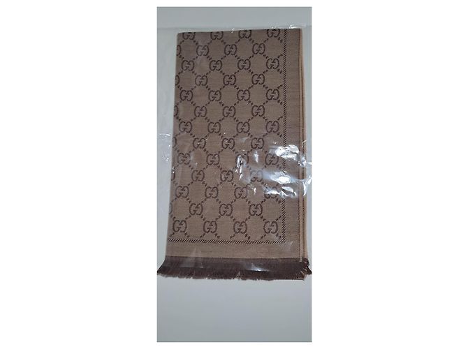 Sciarpa reversibile Gucci GG in lana marrone e beige Marrone scuro - vista 8