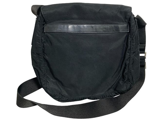 Bolso de hombro de nylon negro con placa de logo triangular Prada - vista 2