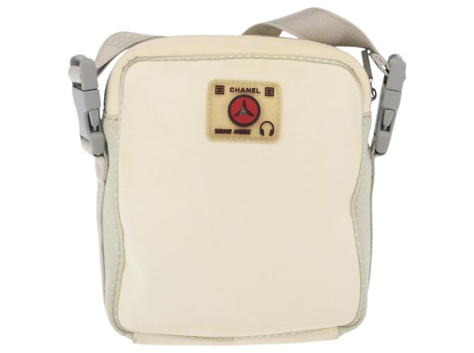 Camera Borsa a tracolla Chanel Sport Line in nylon piccola Bianco - vista 2