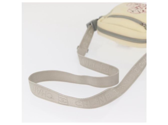 Camera Borsa a tracolla Chanel Sport Line in nylon piccola Bianco - vista 7