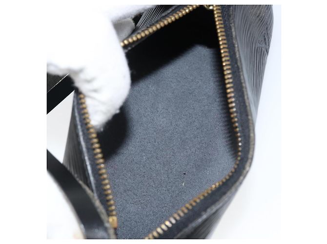 LOUIS VUITTON Pochette Soufflot Epi Nera LV Auth 145034 Nero - vista 11
