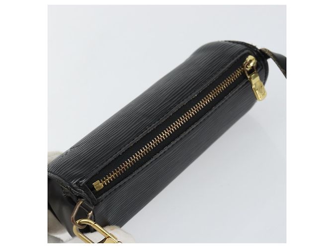 LOUIS VUITTON Pochette Soufflot Epi Nera LV Auth 145034 Nero - vista 6