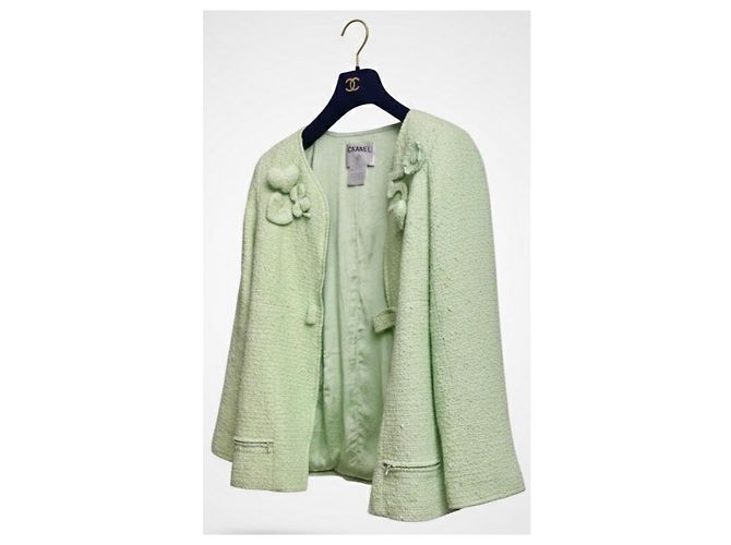 Giacca in tweed bouclé verde menta con zip e applicazioni Chanel 04C FR 42 Verde chiaro - vista 3