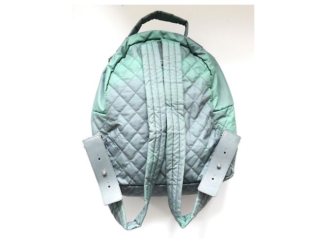 Zaino Matelassé Chanel in nylon verde ombré - vista 4