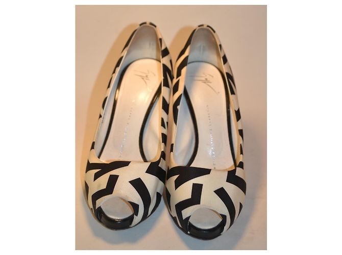 Mules Giuseppe Zanotti in tessuto Taglia 38 IT Multicolore - vista 2