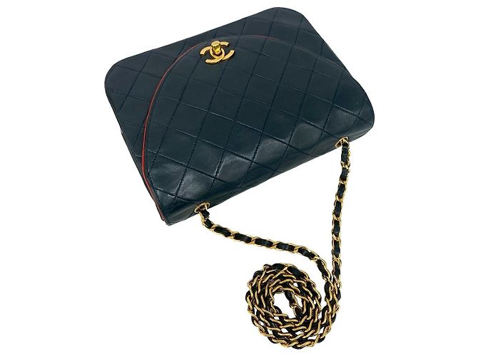 Borsa a Spalla Chanel Matelassé Coco Mark in Pelle di Agnello. Rosso Blu navy - vista 4