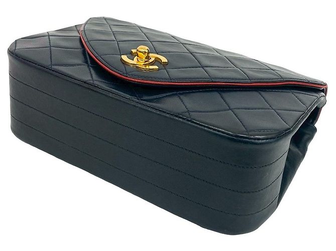 Borsa a Spalla Chanel Matelassé Coco Mark in Pelle di Agnello. Rosso Blu navy - vista 8