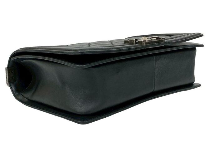 Borsa semi-spalla in pelle con catena Chanel Boy Chanel Coco Mark Nero - vista 7