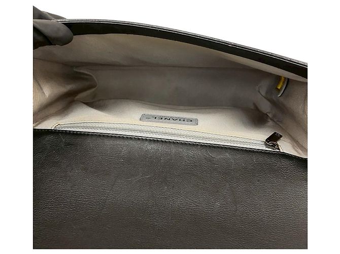 Borsa semi-spalla in pelle con catena Chanel Boy Chanel Coco Mark Nero - vista 9