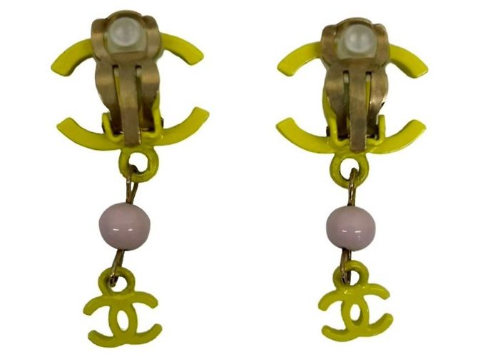 Clip-Ohrringe mit Coco Chanel-Motiv Pink Golden Gelb - Ansicht 2