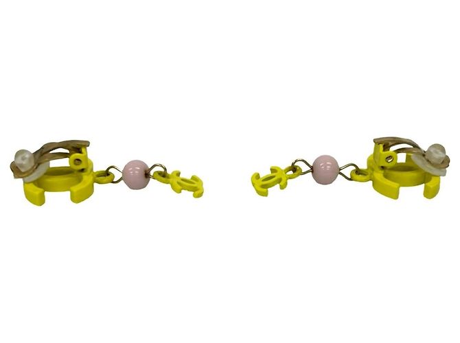 Clip-Ohrringe mit Coco Chanel-Motiv Pink Golden Gelb - Ansicht 4