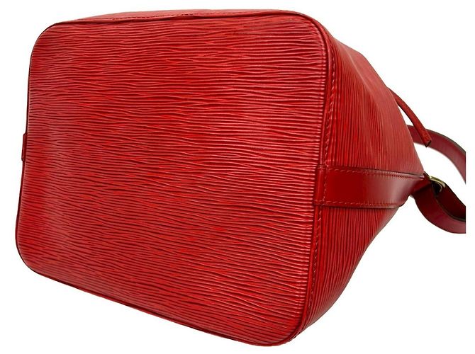 Noe Borsa semi a spalla Petit Noé in pelle Epi Louis Vuitton Rosso - vista 8