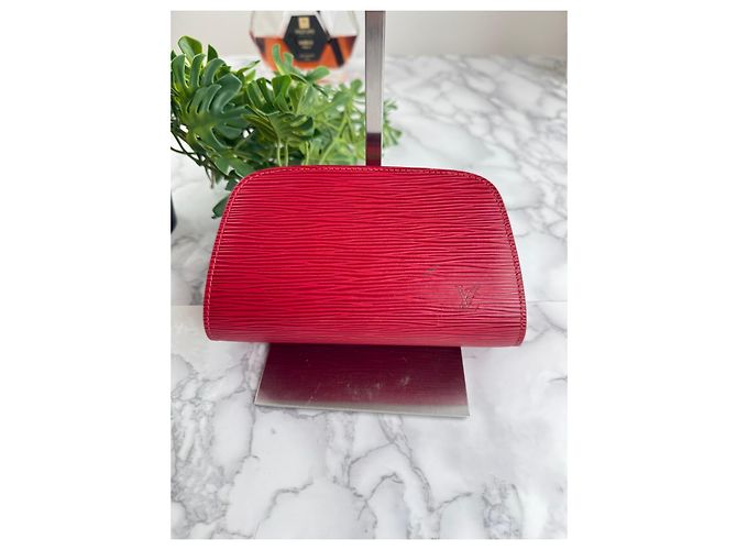 Borsa Louis Vuitton Epi Pochette Rouge Rosso - vista 3