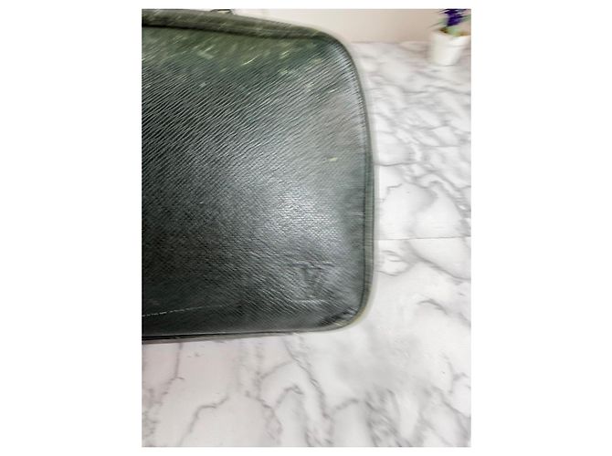 Sac Louis Vuitton Epi en Cuir Vert Vert foncé - vue 2