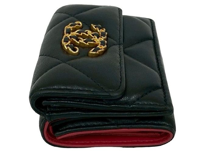 Portafoglio tri-fold in pelle di agnello matelassé Coco Mark Chanel 19 Nero - vista 4