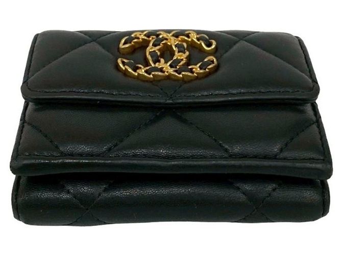 Portafoglio tri-fold in pelle di agnello matelassé Coco Mark Chanel 19 Nero - vista 6