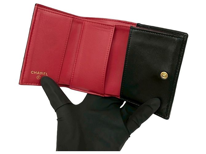 Portafoglio tri-fold in pelle di agnello matelassé Coco Mark Chanel 19 Nero - vista 7