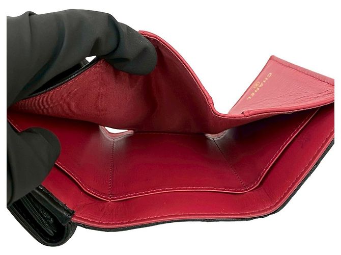 Portafoglio tri-fold in pelle di agnello matelassé Coco Mark Chanel 19 Nero - vista 8