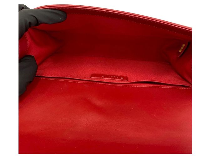 Le Boy Bolsa de ombro em couro de cordeiro Boy Chanel Coco Mark com corrente Preto Vermelho - vista 9