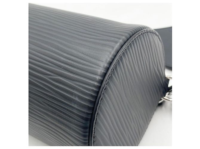Bolso Soft Polochon PM Louis Vuitton Negro - vista 5
