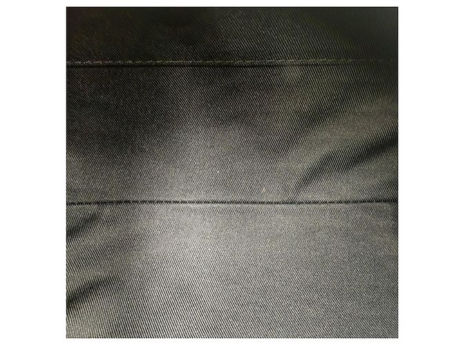 Bolso Soft Polochon PM Louis Vuitton Negro - vista 8