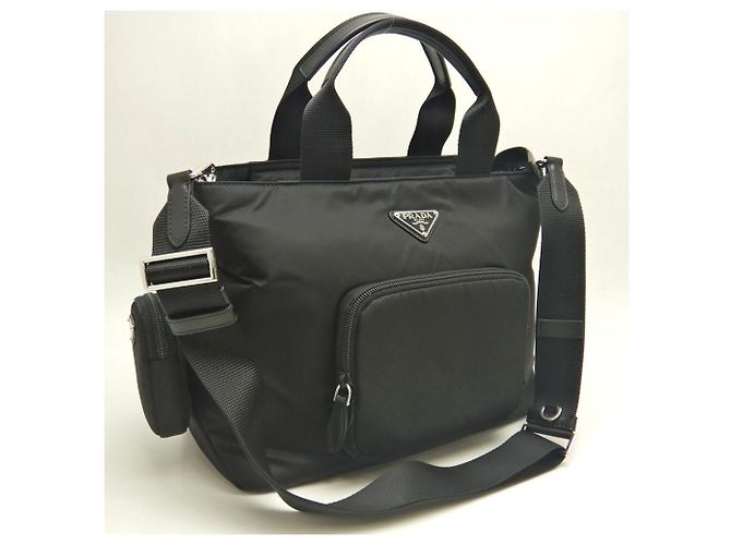 Borsa tote in nylon imbottito Prada Nero - vista 3