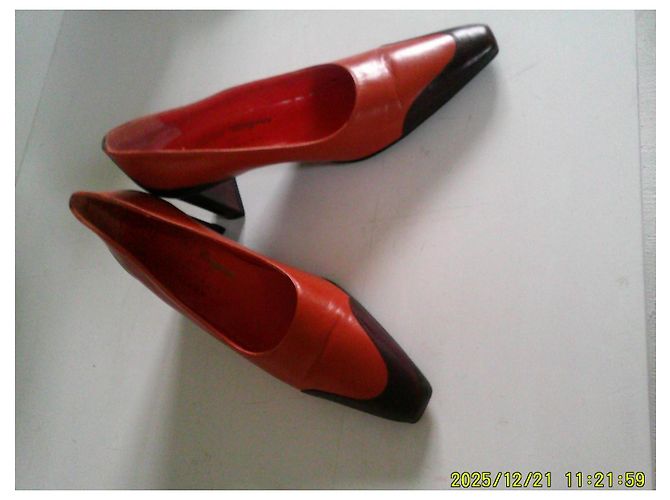 Scarpe con tacco Robert Clergerie Arancione e Marrone Pelle 36 - vista 3