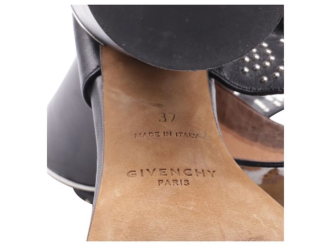 Sandali con tacco a blocco e cinturino alla caviglia con borchie in pelle nera di Givenchy Nero - vista 10