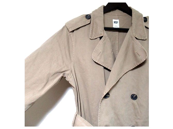 Autre Marque Trench coat duplo abotoado com cinto NSF Marrom Bege - vista 3