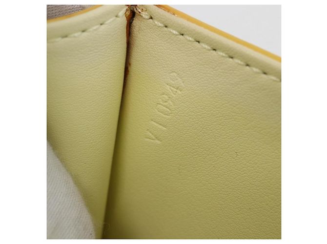 Borsa Louis Vuitton Spring Street NM in pelle verniciata - vista 7