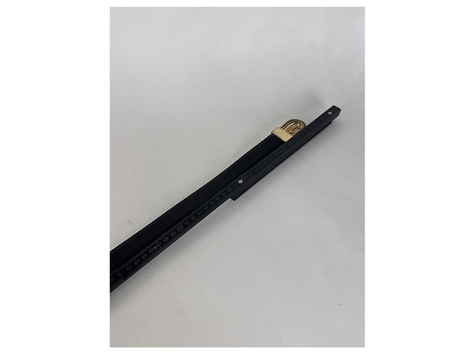 Céline Schwarzer Leder Gürtel mit Vintage Celine Paris Wagenlogo - Ansicht 8