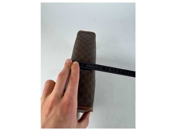 Céline Clutch in pelle monogramma Celine Paris vintage marrone - vista 11