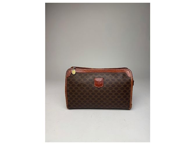 Céline Clutch in pelle monogramma Celine Paris vintage marrone - vista 12